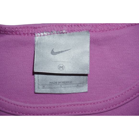 Rare vintage Y2K Nike t-shirt featuring the iconic Goddess of Victory - Picture 2 of 5